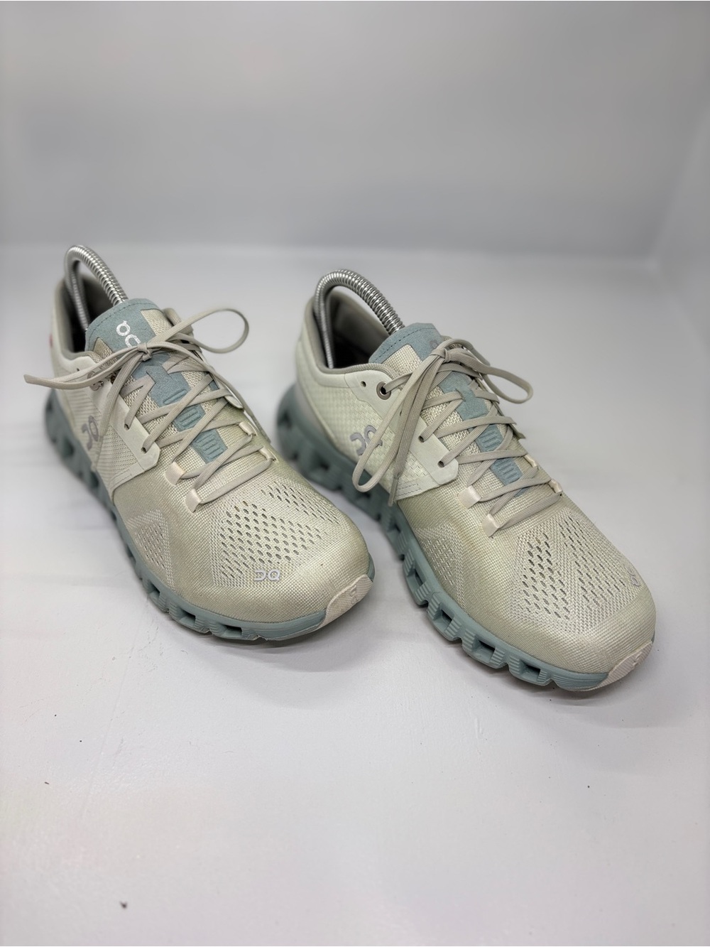 On Cloudswift Women’s 8 Glacier White Running Sneakers - Picture 9 of 15